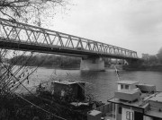 A kettős, 280 méteres Tisza-híd Polgár és Leninváros között, melyet november 17-én adnak át. Az új híd - mely ezentúl Vásárhelyi Pál nevét viseli - az 1941-ben átadott régi híd mellett, annak pilléreire épült. A 340 millió forintos beruházás kivitelezői a Ganz Acélszerkezeti Vállalat, a KÉV Metró, a Miskolci Közúti Építő Vállalat és a Hídépítő Vállalat.