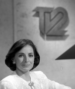Budapest, 1990. február 15. Endrei Judit szerkesztő-műsorvezető munka közben a Magyar Televízió 2-es csatornájának stúdiójában. 