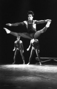 A világhírű - Donald Byrd vezette - New York-i The Group modern balettegyüttes vendégszereplése a Petőfi Csarnokban. 
