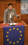  Budapest, 1990. május 16. Catherine Lalumiere, az Európa Tanács főtitkára beszédet mond a Parlamentben, amikor megkezdődött az Európa Tanács parlamenti közgyűlésének a kelet-európai gazdasági reformok kérdéseivel foglalkozó konferenciája az Országházban. A rendezvényen megközelítőleg háromszáz hazai és külföldi szakértő, parlamenti képviselő vesz részt.