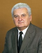  Budapest, 1990. október 1. Dr. Boross Péter, a polgári titkosszolgálatokat felügyelő tárca nélküli miniszter. 