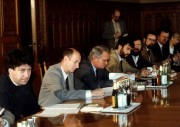 Budapest, 1990. november 7. A kormány és a parlamenti pártok képviselőinek november 7-én tartott megbeszélése. A képen: a megbeszélés. 