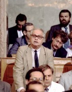Budapest, 1990. május 9. Megkezdődött az Országgyűlés plenáris ülése Az Országházban május 9-én megkezdte érdemi munkáját az egy hete alakult új Parlament. A képen: Vásárhelyi Miklós (SZDSZ) hozzászól.