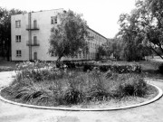 Dombóvár, 1990. június 26. Folyik az átadás-átvétel a Dombóvár melletti szovjet laktanyában, amelyet június 27-ig elhagytak az ideiglenesen itt állomásozó szovjet tüzérek. A példásan kitakarított, kimeszelt laktanyát - benne tiszti lakásokat - július 10-ig a tűzszerészek is átvizsgálják. A képen: a szovjet katonák példás rendben hagyták itt a laktanyát.