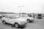 Budapest, 1989. június 14. Az új, négyütemű, Volkswagen motorral ellátott Wartburg személygépkocsival ismerkednek a szakemberek a Merkur debreceni telepén. A Volkswagen motorral szerelt gépjármű külsőre nem sokat változott, de szélesebb a nyomtávja és kedvezőbb a fogyasztása.